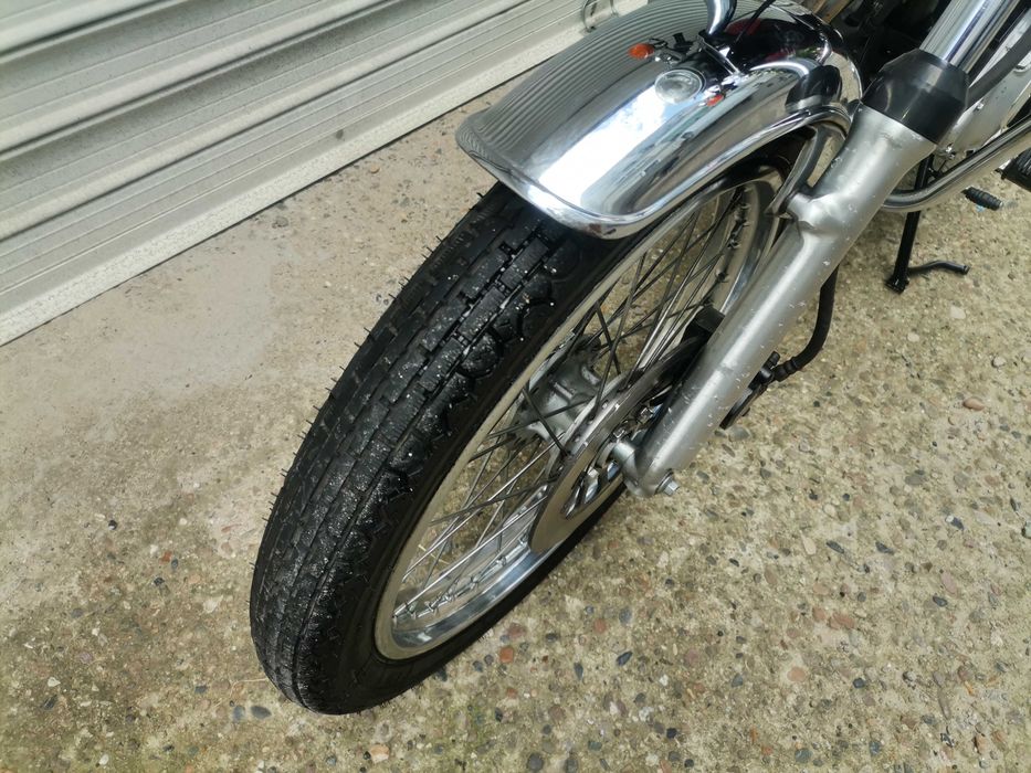 Suzuki GN 125 TOP