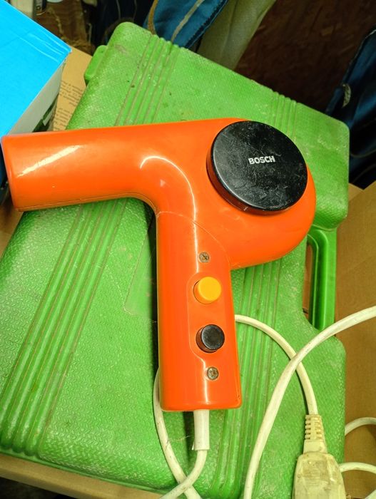 Uscător par Bosch/30 lei