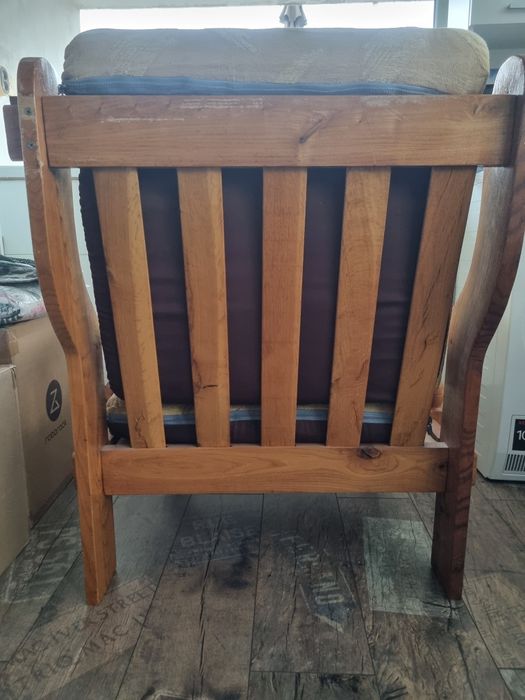 Ръчно изработени Дивани от Бряст