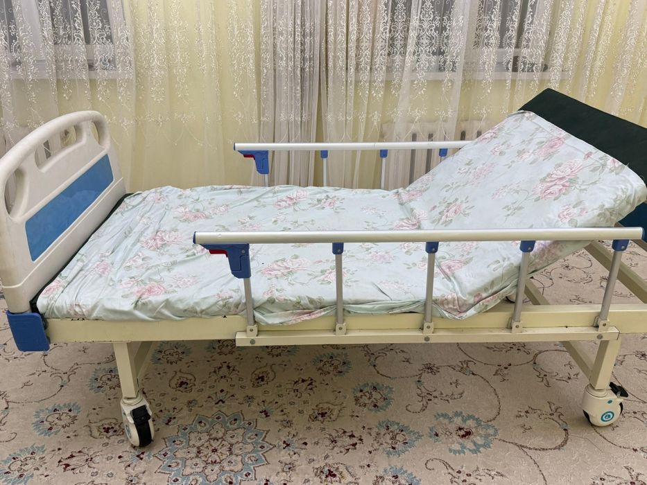 Медицинский кровать