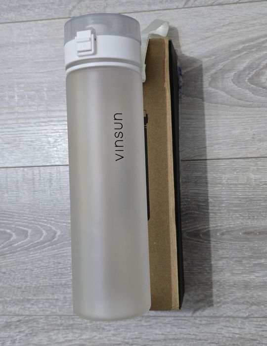 Sticlă sport apă 1L – Tritan BPA-Free, etanșă, ușoară