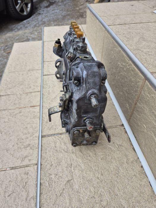 Pompa injecție Saviem