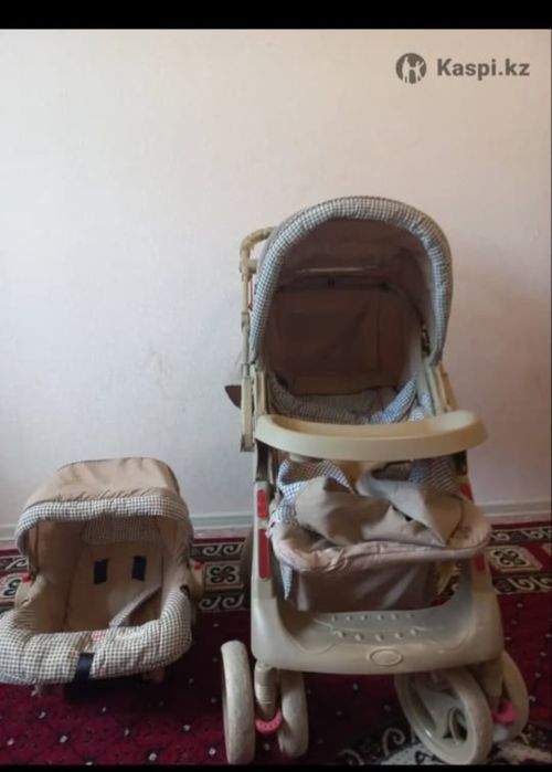 Срочно продам коляску
