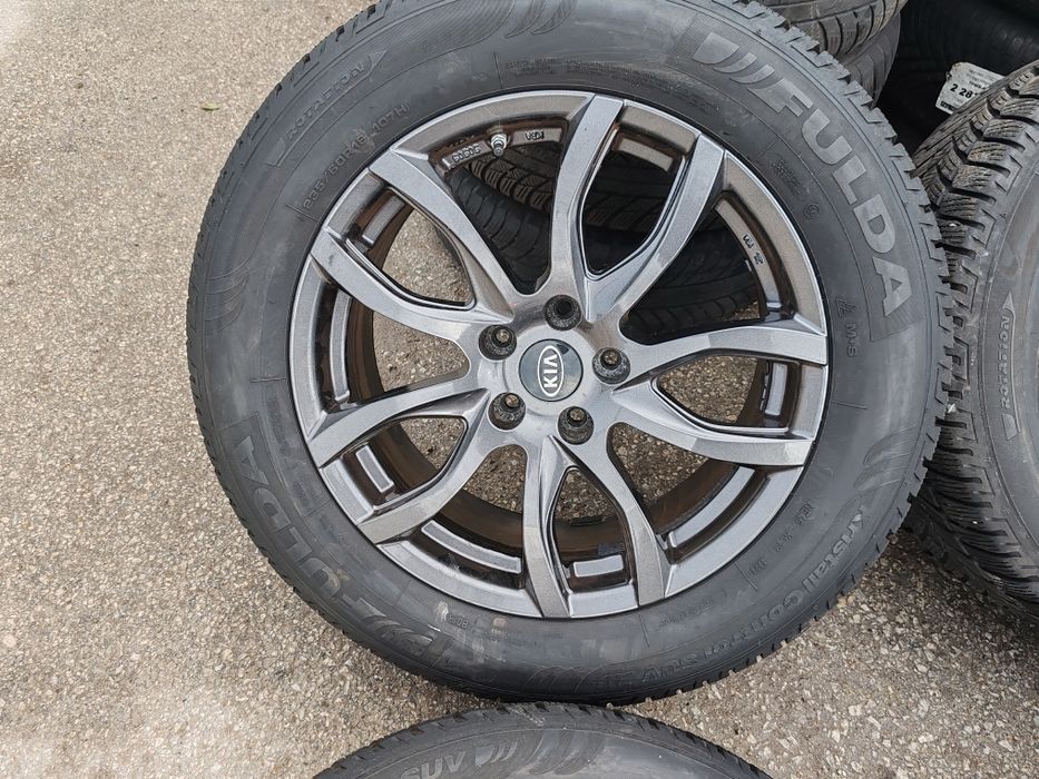 Kia Sorento 235/60/18
