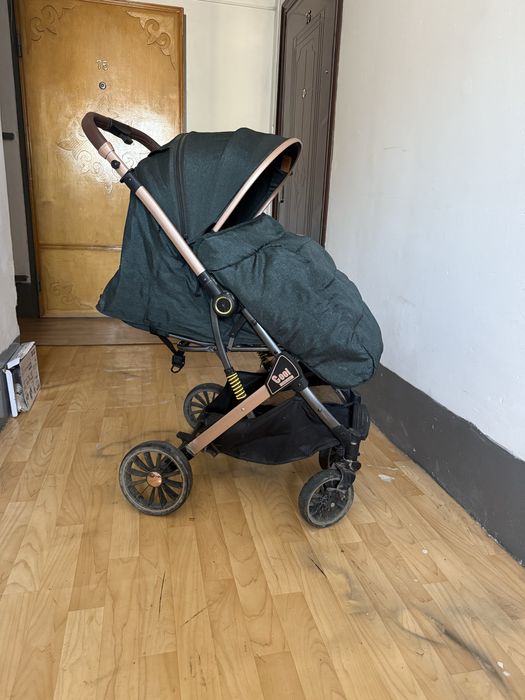 Коляска прогулочная, универсальная