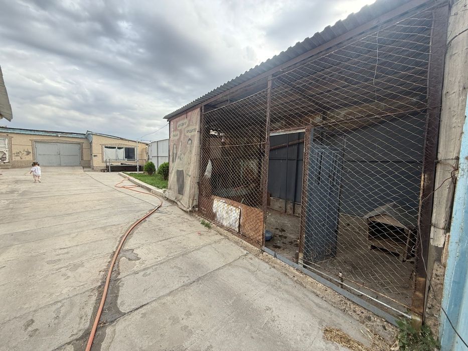 Продаётся дом в кирпичной районе