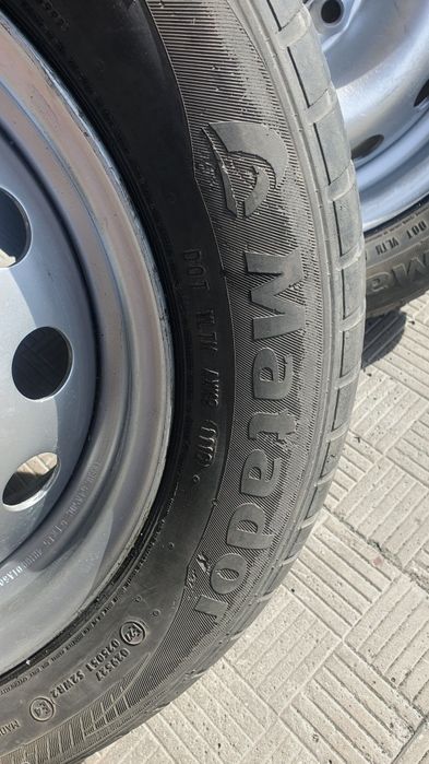 Продам два колеса в сборе на Ларгус