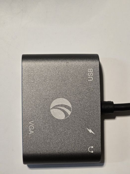 НОВ USB-C Хъб (Hub) 5-в-1: HDMI 4K, VGA, USB 3.0, Audio, PD Зареждане