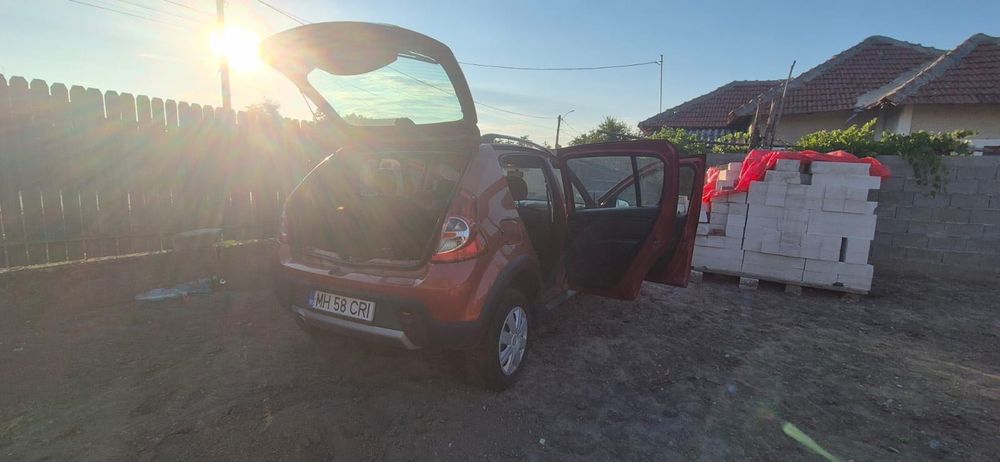 Vând Dacia Sandero