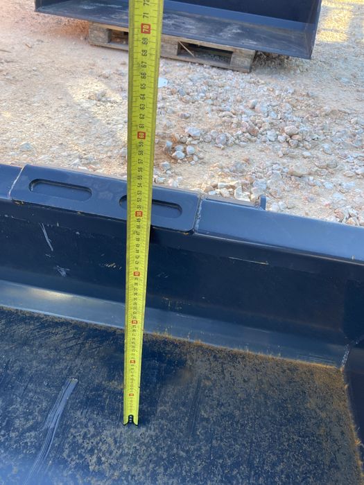 Кофа за бобкат мини челен товарач чисто нови