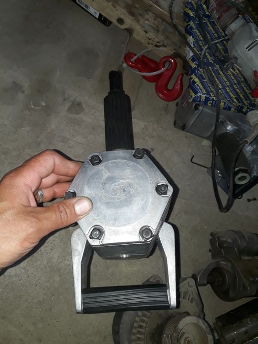 Гайковерт ударный