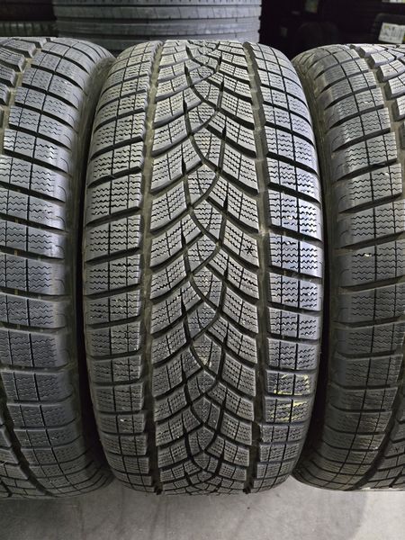 245/50/20 GOODYEAR 4бр