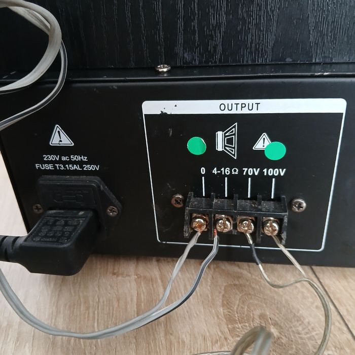 Vând amplificator  B w 160 B cu egalizator