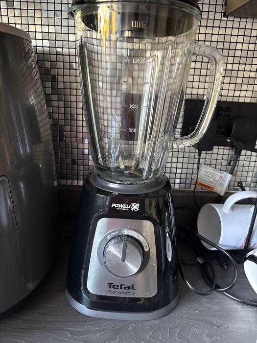 Blender în stare bună de funcționare