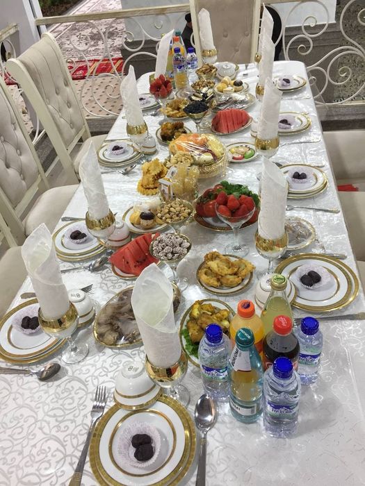 Прокат посуды столов и стульев