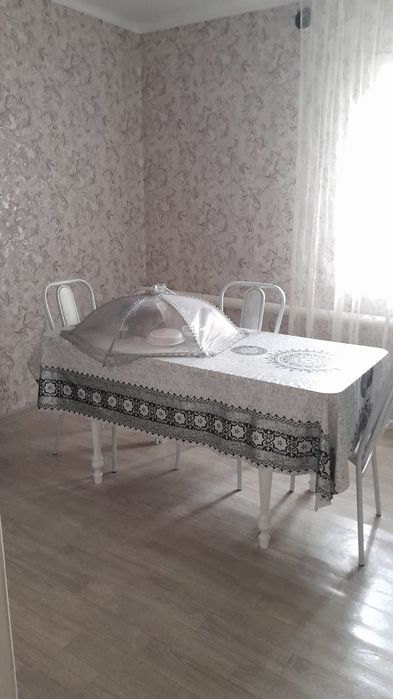 Продам большой дом, 5 комнат. Газ.