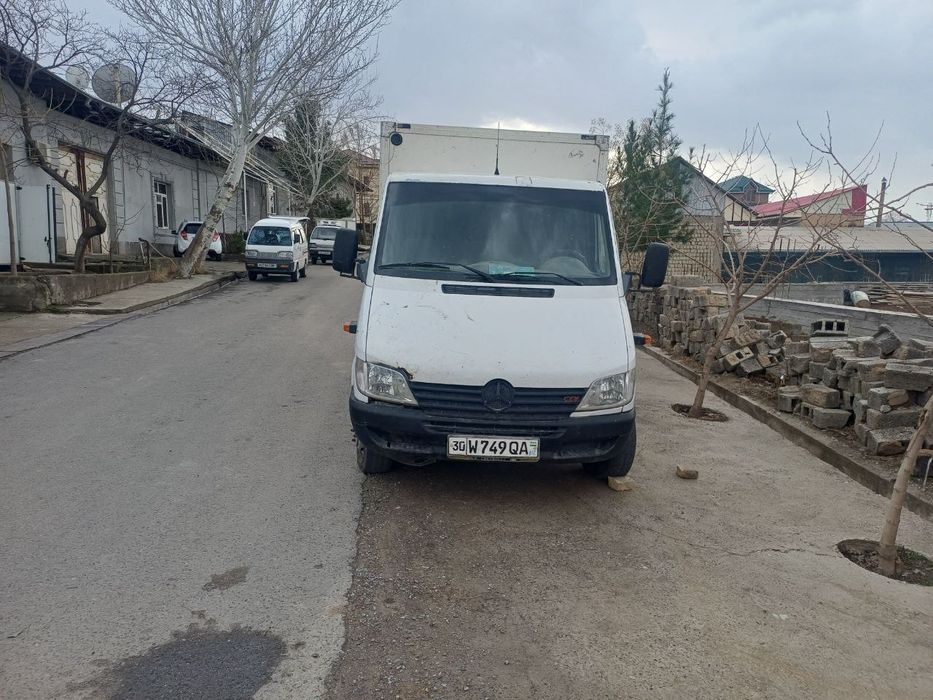 Mercedes Benz Sprinter