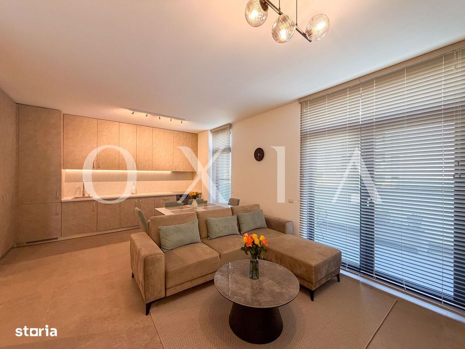 OX758 Ateneo, Prima Inchiriere, Amenajari Moderne
