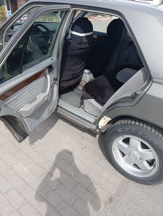 Мерседес 230 продам!