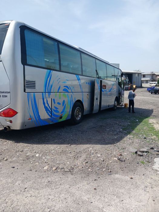Продается автобус 2013 года