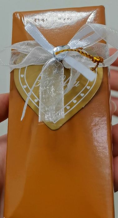 Стъклена роза за подарък