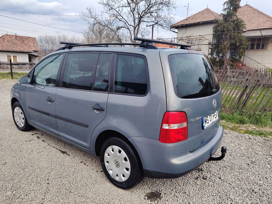 VW Touran, 2004, gri