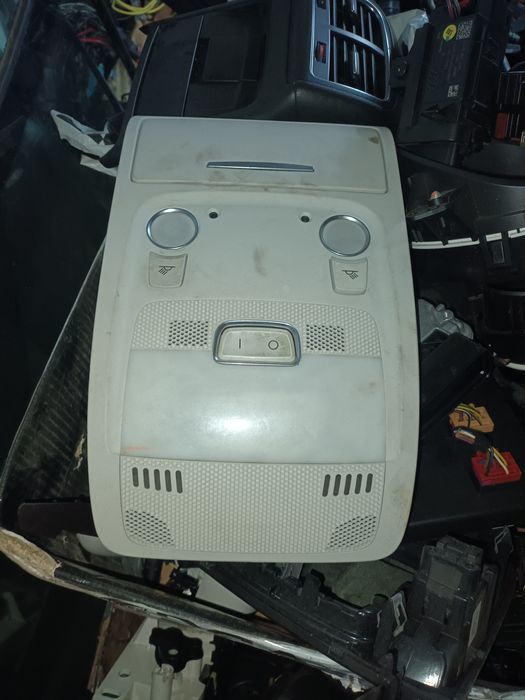 Plafoniera audi a4 b8