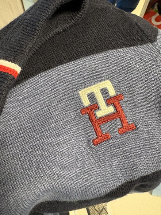 Bluza / pulover primavara Tommy Hilfiger 4-5 ani