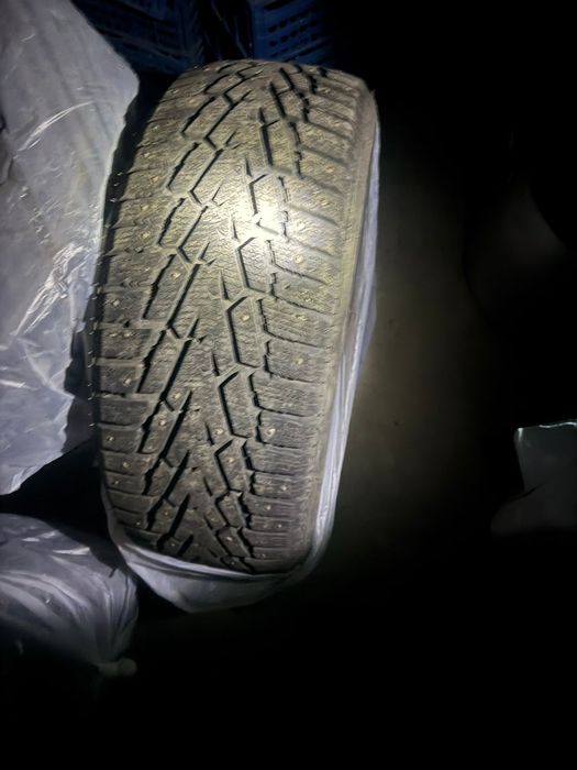 Продается зимние автошины