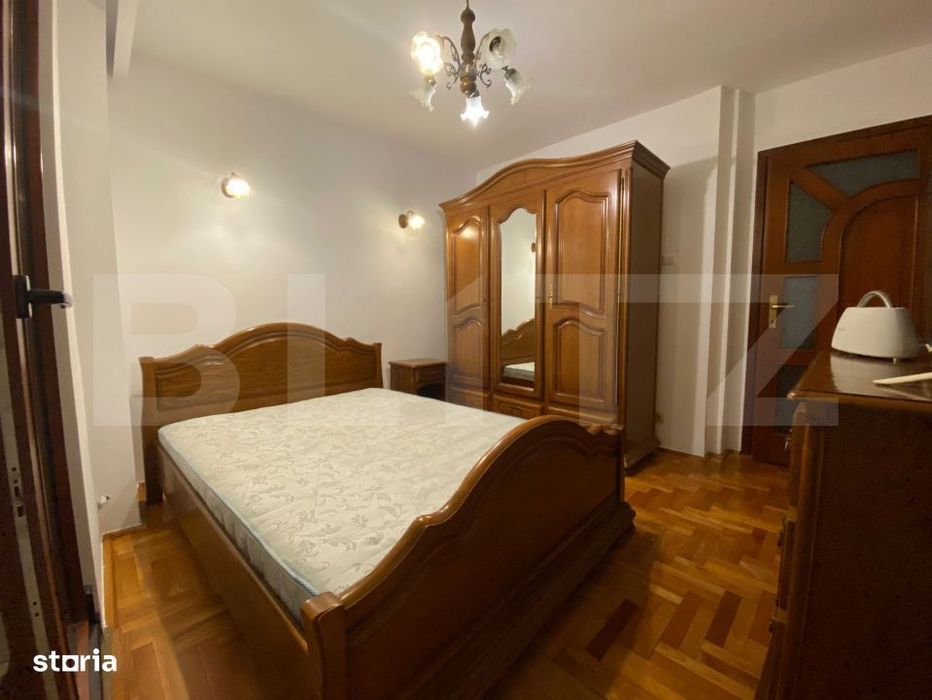 1 camera decomandata de inchiriat intr-un apartament cu 4 camere, zona