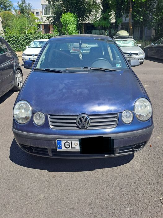 VOLKSWAGEN Polo