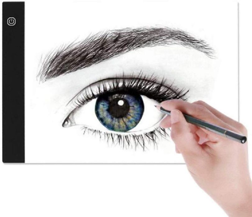 Plansă cu iluminare LED pentru desen. Dezvolta imaginatia si indemanar