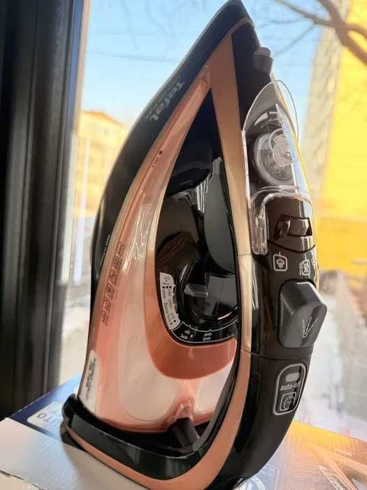 Fier de călcat călcat TEFAL Ultimate Pure FV9845E0