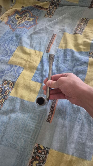 Торцовый ключ на 10 и 12 +