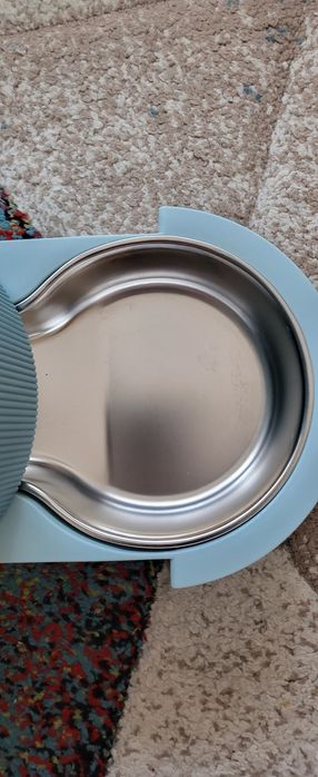 Hranitor animale / dispenser apa si mancare pisici si caini Tiaki