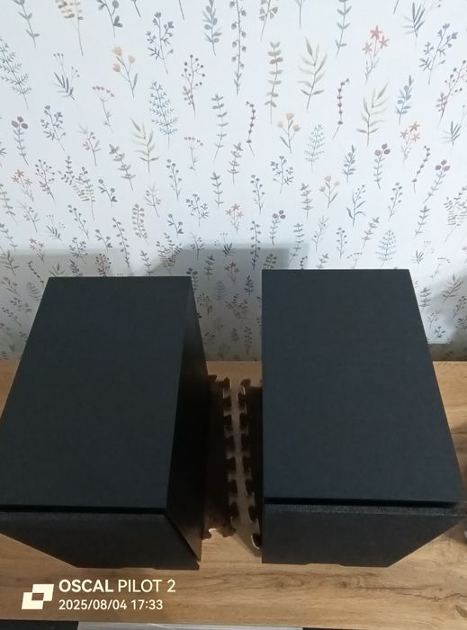 ELAC Debut 6.3 в отличном состоянии