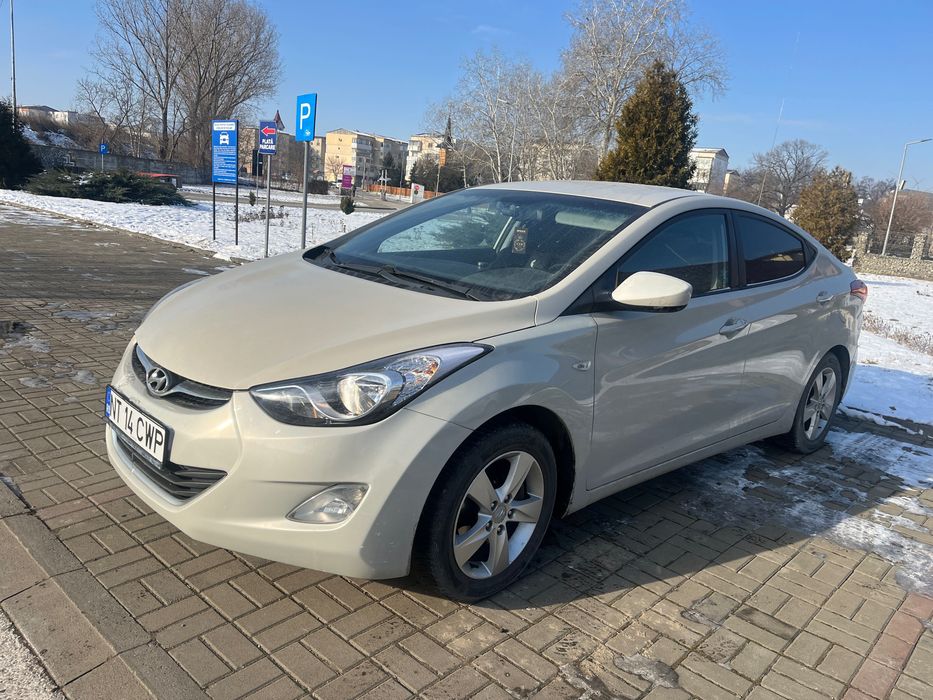 Hyundai Elantra 2013 – 1.6 benzină aspirat natural