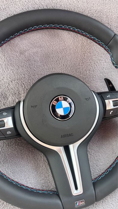 Volan BMW M, compatibil cu generatiile F, F30 F10 F01 F15 F16 F31 F11 F36 F34 F32
