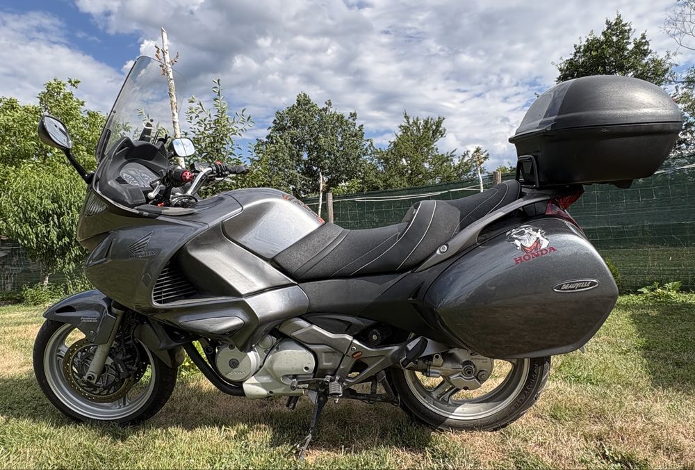 Se vinde Honda Deauville