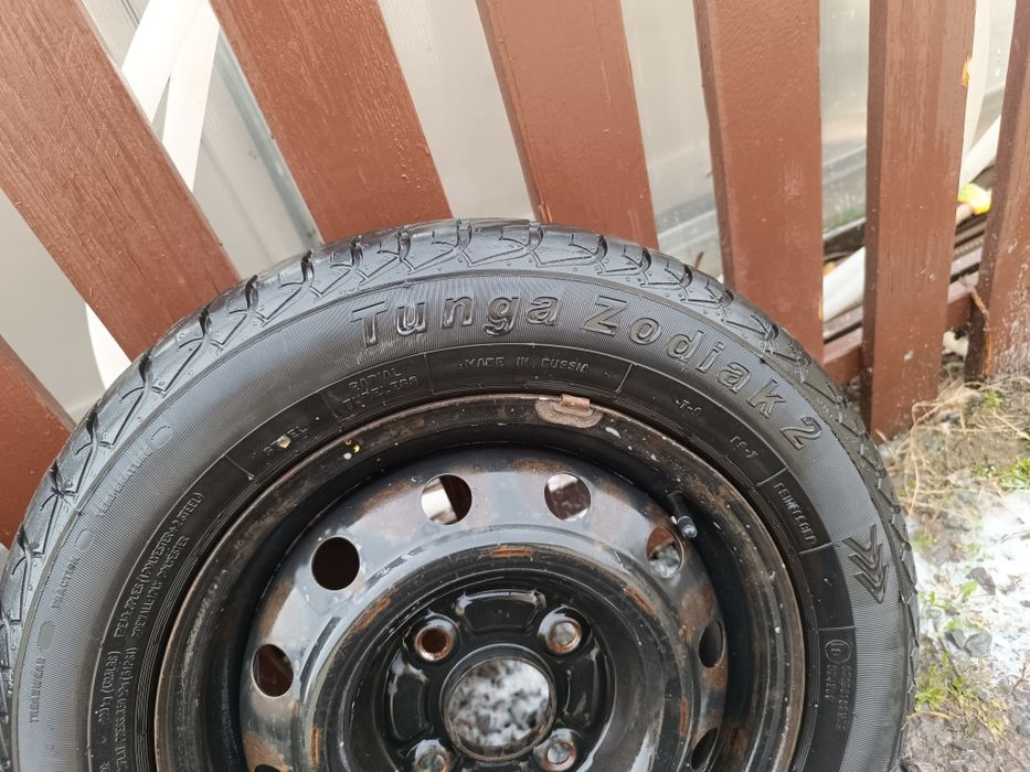 Продам резину летнию