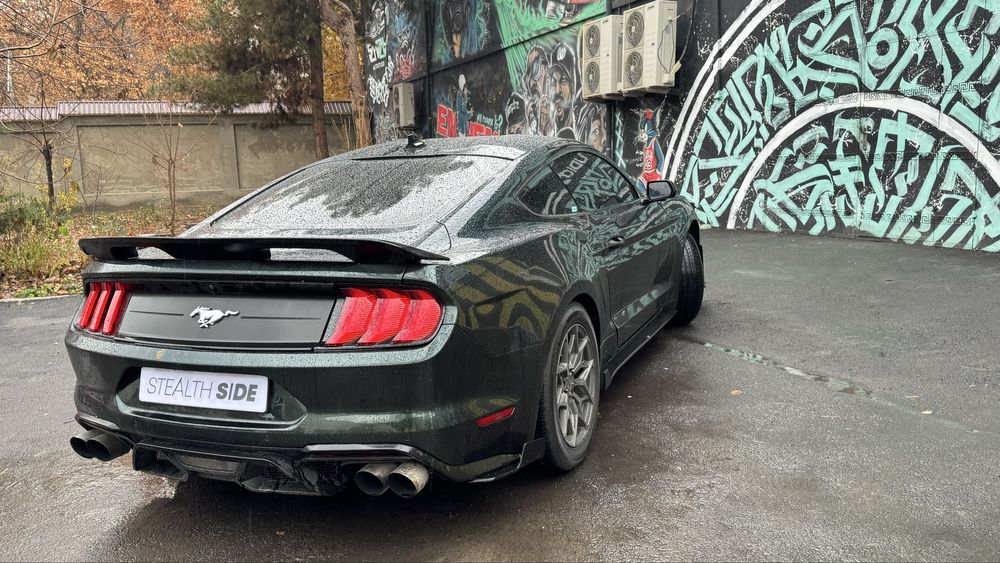 Ford Mustang 2021 - ecoBoost 2.3 American 65.000km