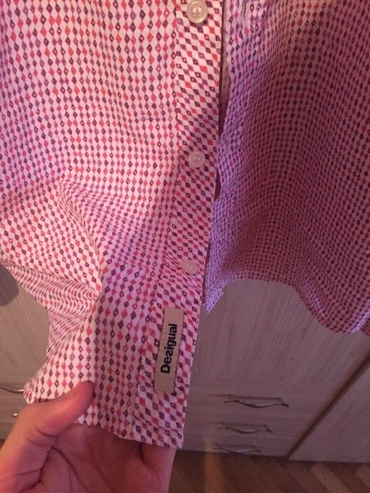 Desigual - дизайнерска тиза