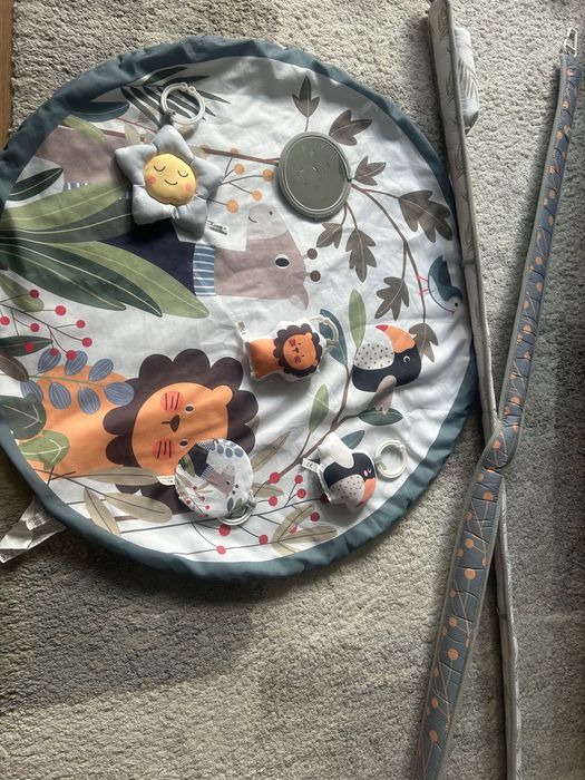 Активна гимнастика за бебе 0+