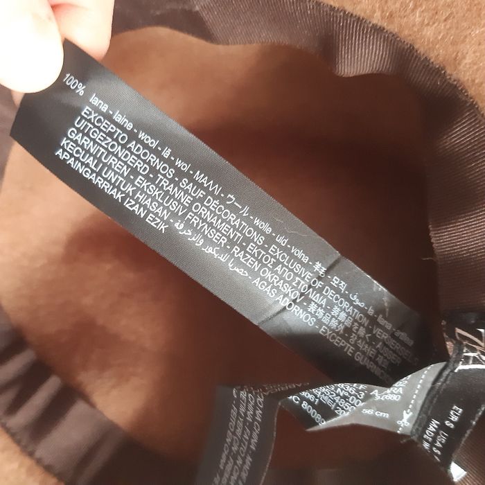 Pălărie din lână Zara