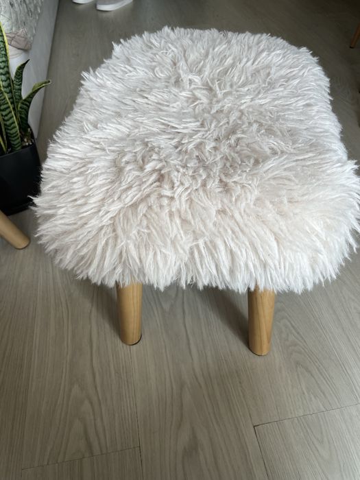 Комплект Стол + табуретка Jysk