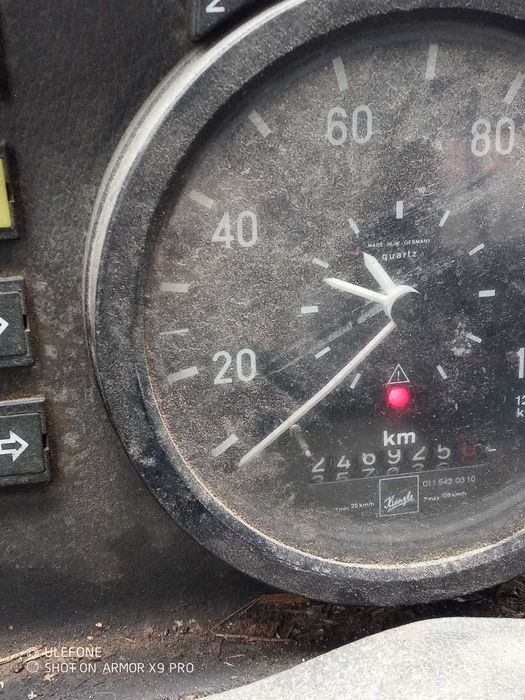 Vand sau schimb autoutilitara Mercedes Benz 308D. Schimb cu Mercedes Benz C180, W202, motorizare benzină
