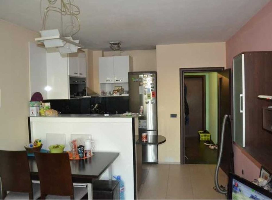 Тристаен имот в Павлово