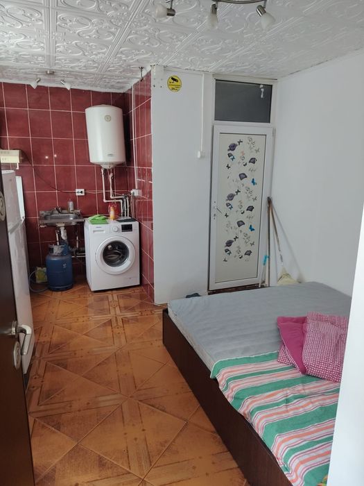 Eroii Revoluției metrou Bld.Pieptanari și străini,foreigners 900 Lei