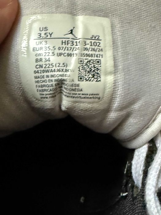 Air Jordan 1 Mid 35.5 – stare foarte bună
