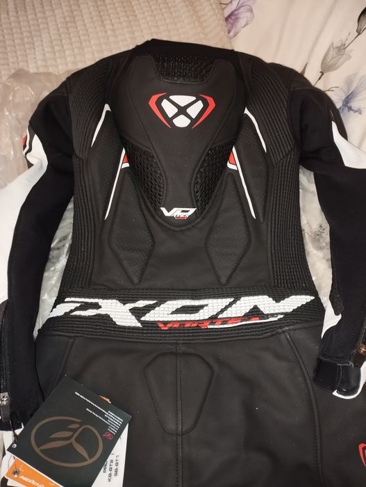 Дамски кожен мото екип Ixon XS (36)